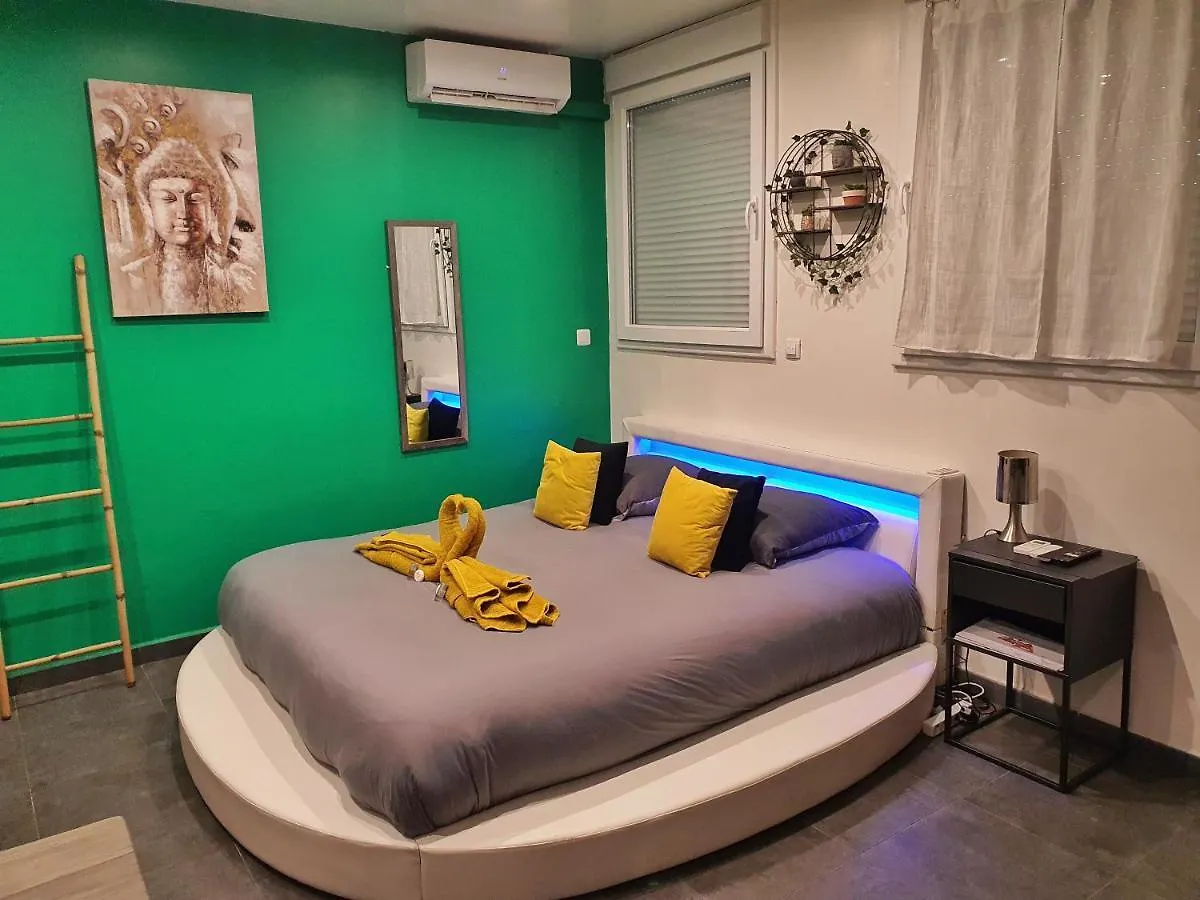 Suite Jacuzzi Privatif Plage Des Catalans Marseille